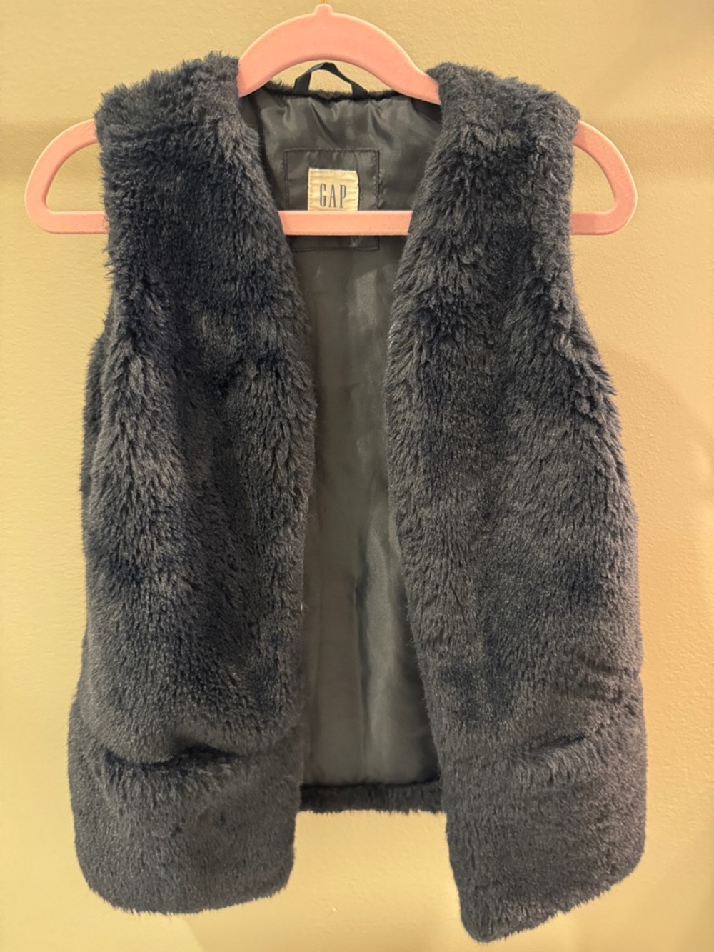 GAP Plush Faux Fur Vest in Dark Blue - like new size XS